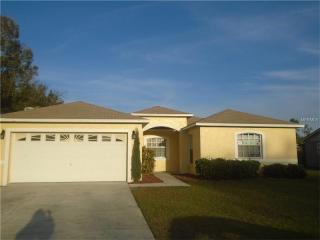 705 Squirrel Ct, Kissimmee FL  34759-4312 exterior