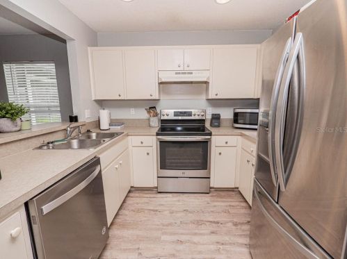 3241 Sanoma Dr, Lakeland FL 33811-1820 exterior