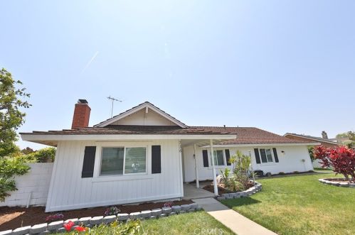 736 Riverdale Ave, Orange, CA 92865-1301