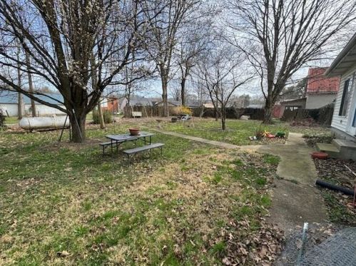 2051 Market St, Dover, KY 41034-9602