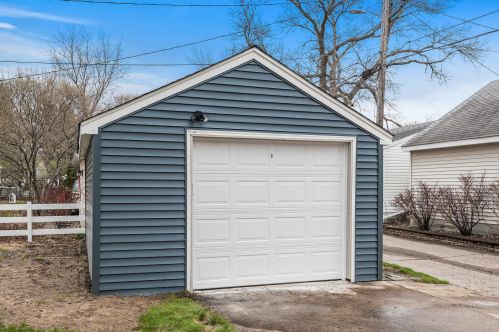 5637 Washburn Ave, Minneapolis MN  55410-2634 exterior