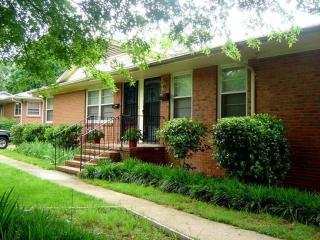 3730 Rosehaven Dr, Charlotte NC  28205-5915 exterior