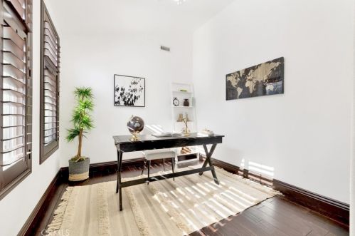 2340 Robinhood Pl, Orange CA  92867-1851 exterior