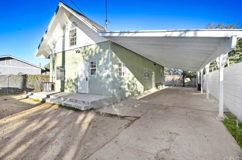 451 Kelly Ln, Colton CA  92324-2017 exterior