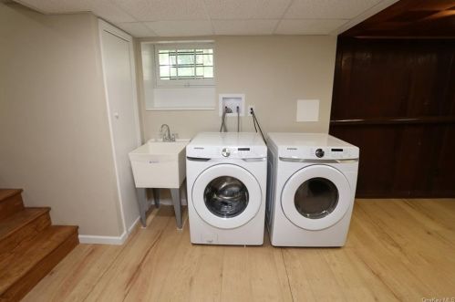 64 Green Rd, West Nyack NY  10994-2602 exterior