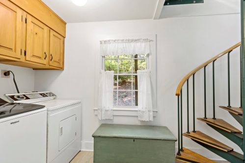 15 Mary Rd, Eastham MA 02642-2927 exterior