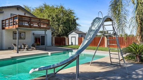 1812 Golf Rd, Turlock CA  95380-9746 exterior