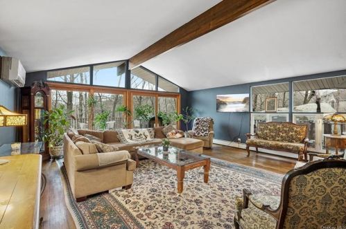 12 Franck Rd, Stony Point, NY 10980-3009