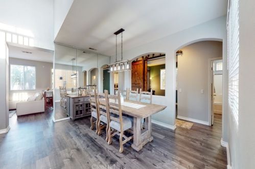 30416 Mallorca Pl, Santa Clarita CA  91384-4787 exterior
