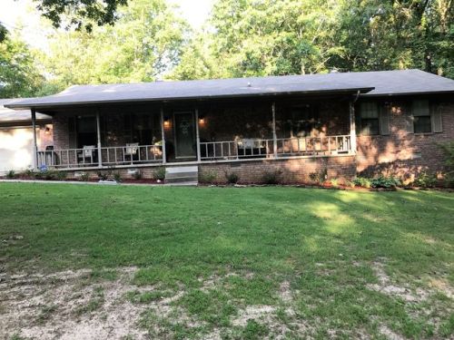 21710 Springlake Rd, Hensley, AR 72065-9423