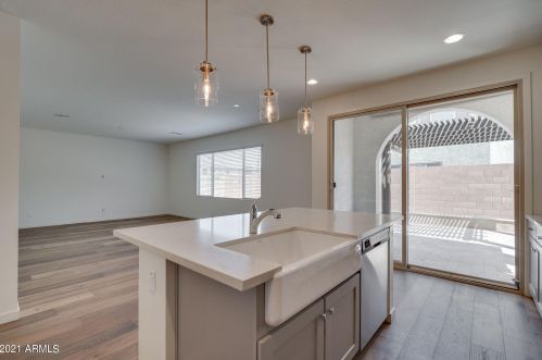 4716 Tremaine Ave, Gilbert AZ  85234 exterior