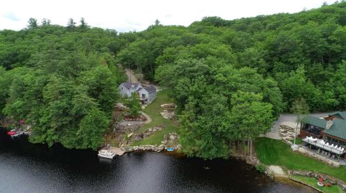 228 Russell Dr, Weare, NH 03281-4426