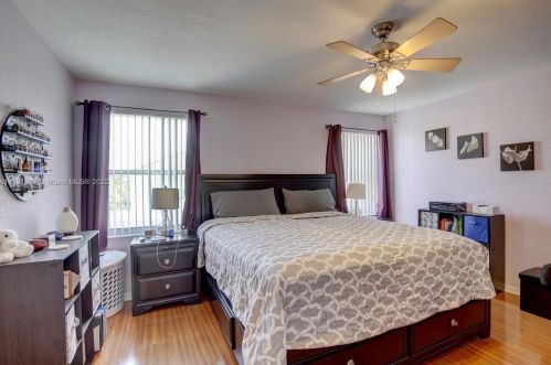 2053 149th Ave, Hollywood FL 33027-4340 exterior