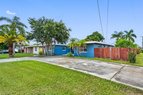402 Driftwood Dr, Palm Harbor, FL 34683-1005