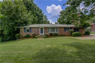 467 Hogan Rd, Nashville, TN 37220-2013