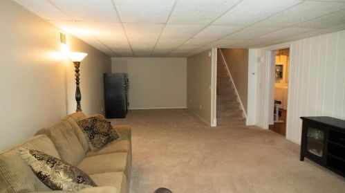 5142 Shawnee Blvd, Schnecksville PA  18078-2609 exterior