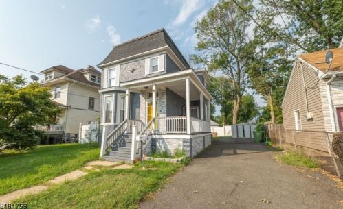112 Walnut St, Roselle, NJ 07203-1222