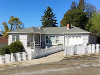 114 Glendon Way, Petaluma, CA 94952-5221