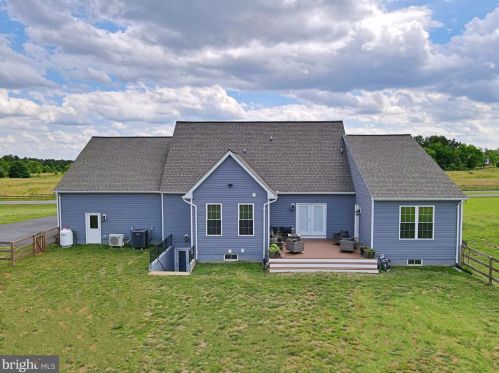 12950 Lemaster Dr, Nokesville VA  20181-2457 exterior