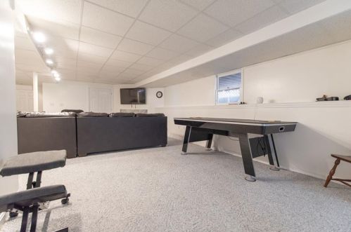 335 Albion Rd, Lincoln RI  02865-4240 exterior