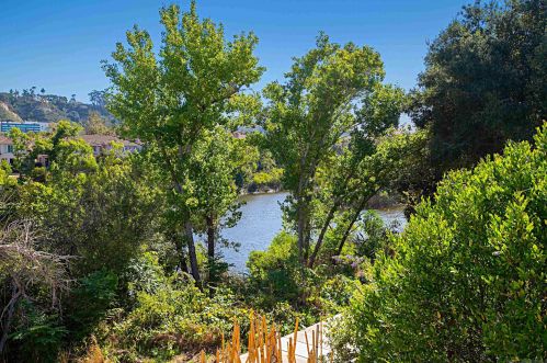 7713 Hazard Center Dr, San Diego CA  92108-4541 exterior