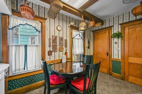 37 Prospect Ave, Middletown NY  10940-4119 exterior