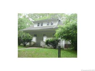 381 Middlebury Rd, Waterbury CT  06762-2604 exterior