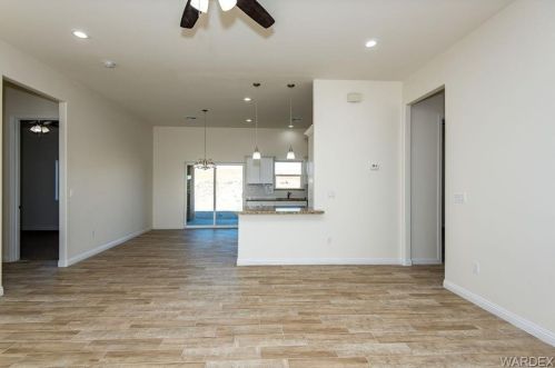 2201 Moon Ridge Ln, Bullhead City AZ  86426-6616 exterior