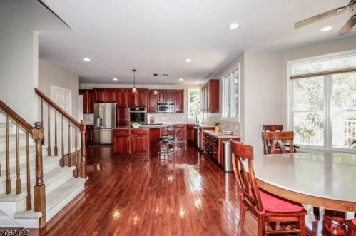 21 Patrick Henry Pl, East Amwell Township NJ  08551-1805 exterior