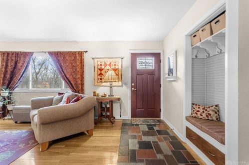 338 Crestway Rd, Englewood OH  45315-9702 exterior