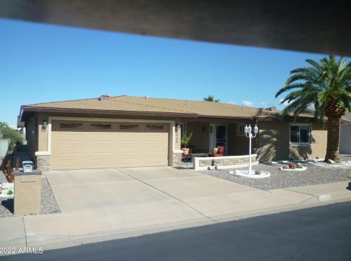 5040 Elena Ave, Mesa, AZ 85206-2854