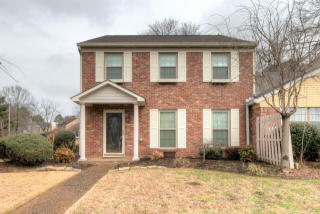 1331 Village Green Dr, Hixson, TN 37343-5732