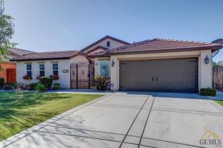 10611 Valverde Dr, Bakersfield, CA 93311-8905