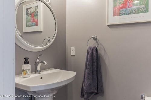 139 Princeton Oval, East Freehold NJ  07728-5338 exterior