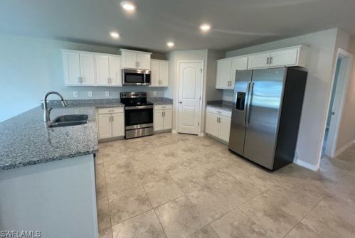 2808 39th St, Lehigh Acres FL  33976-4511 exterior