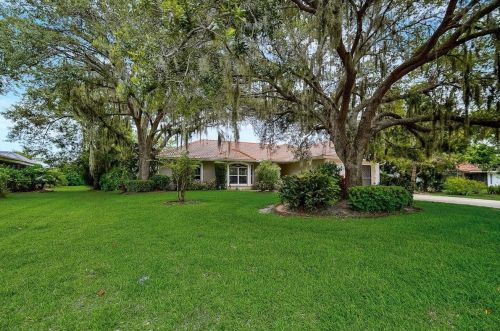 424 Rossetti Dr, Nokomis FL  34275-3541 exterior