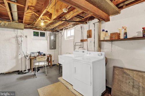 29 Holly Rd, Southampton PA 18966-3029 exterior