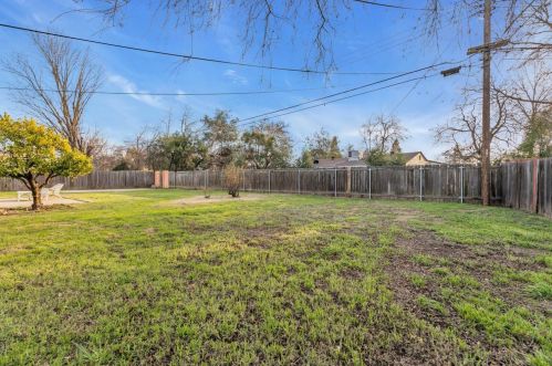 8428 Central Ave, Citrus Heights CA  95662-3225 exterior