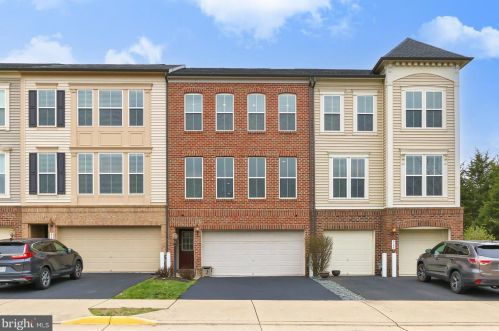 9197 Lake Preston Ct, Bristow, VA 20136-6170