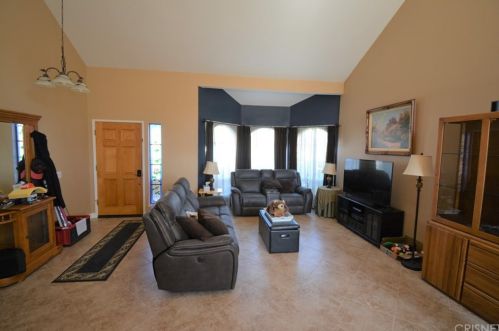 20106 Cavern Ct, Santa Clarita, CA 91390-1274
