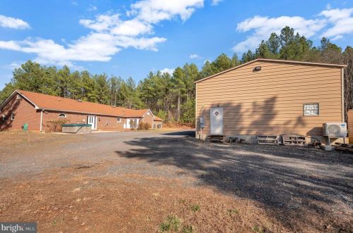 34156 Indiantown Rd, Locust Grove VA  22508-2221 exterior