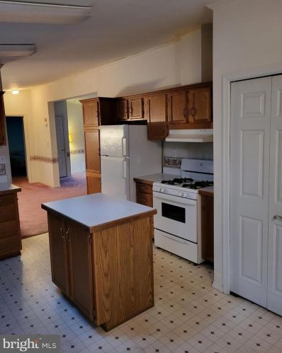 28 Shenandoah Dr, Erial NJ 08081-5217 exterior