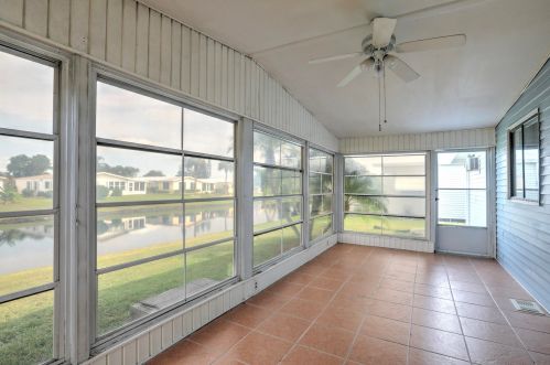 8471 Schefflera Ct, Fort Pierce FL  34952-3377 exterior