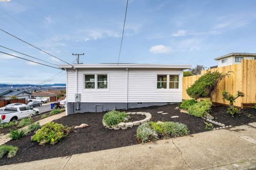 6549 Kensington Ave, Richmond CA  94805-1664 exterior