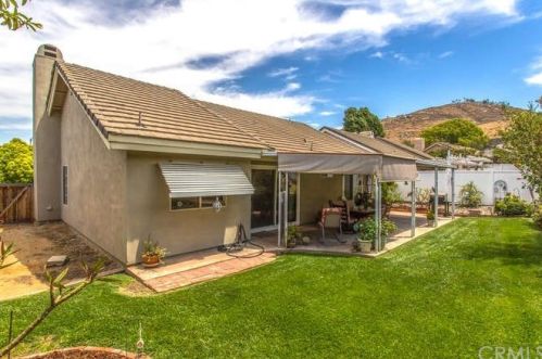 3622 Capriole Rd, Riverside CA  92503-4914 exterior