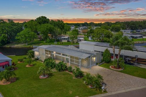 5220 Island View Cir, Polk City, FL 33868-8906