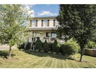 121 Lindsay Ln, Johnson City, TN 37615-2344