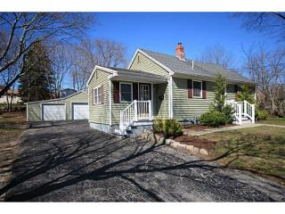 927 Manville Rd, Woonsocket RI  02895-5528 exterior