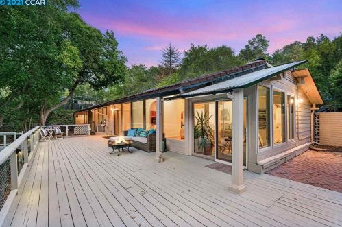 24 Tarabrook Dr, Orinda CA  94563-3121 exterior