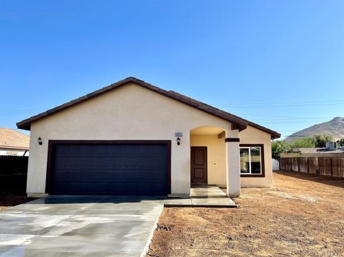 6372 Stobbs Way, Riverside, CA 92509-5746